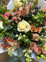 Load image into Gallery viewer, Florist Choice Bouquet
